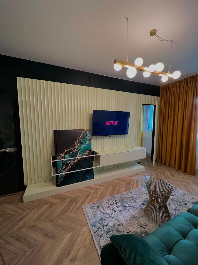 Nivas Apartments-Palace Of Culture ヤシ エクステリア 写真
